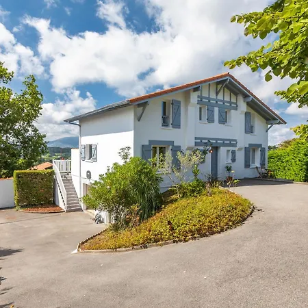 Etxegina - Vue Imprenable Sur La Rhune Villa