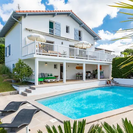 Etxegina - Vue Imprenable Sur La Rhune Villa *